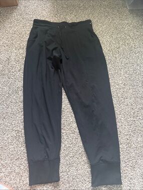 Women’ Black Jogger Pants - Comfortable Everyday Wear